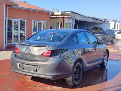 ASTRA SEDAN 1.3 CDTI 95 EDITION