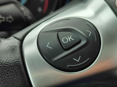 KUGA SELECTIVE 1.6 ECOBOOST 180 4WD A/T