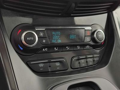 KUGA SELECTIVE 1.6 ECOBOOST 180 4WD A/T