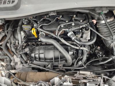 KUGA SELECTIVE 1.6 ECOBOOST 180 4WD A/T