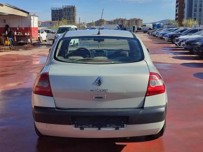 MEGANE II SEDAN AUTHENTIQUE 1.6 16V