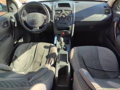 MEGANE II SEDAN AUTHENTIQUE 1.6 16V