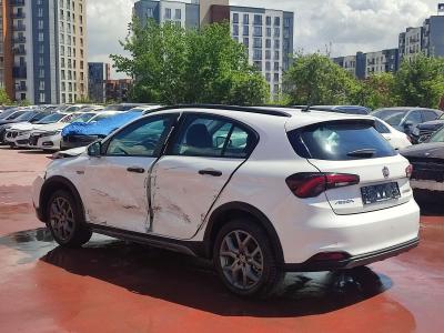 EGEA CROSS URBAN 1.6 M.JET 130 DCT