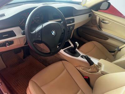 320D SEDAN