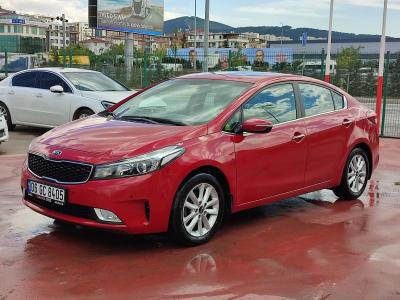 CERATO CONCEPT PLUS 1.6 DIZEL 136 DCT