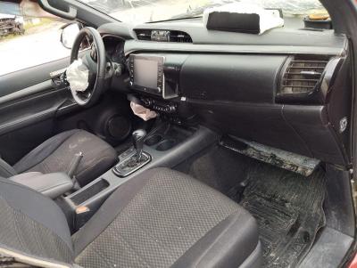 HILUX 2.4 D-4D 150 4x4 INVINCIBLE A/T
