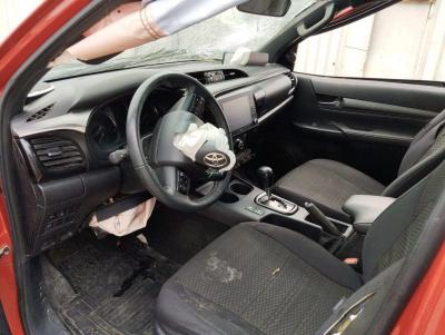 HILUX 2.4 D-4D 150 4x4 INVINCIBLE A/T