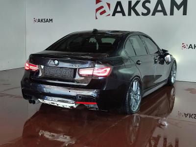 320i SEDAN (184)