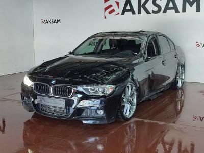 320i SEDAN (184)