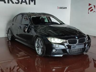 320i SEDAN (184)