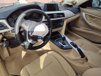 320d SEDAN