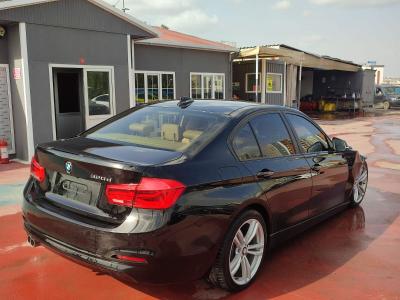 320d SEDAN