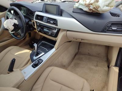 320d SEDAN