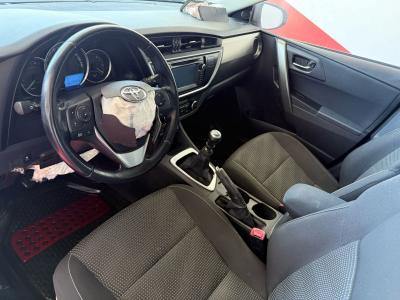 AURIS 1.6 TOUCH