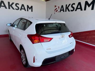 AURIS 1.6 TOUCH