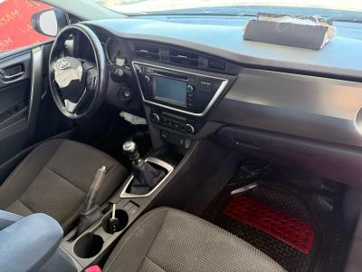 AURIS 1.6 TOUCH