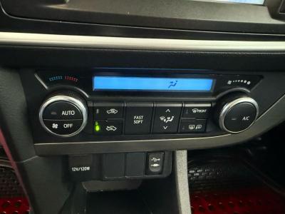 AURIS 1.6 TOUCH