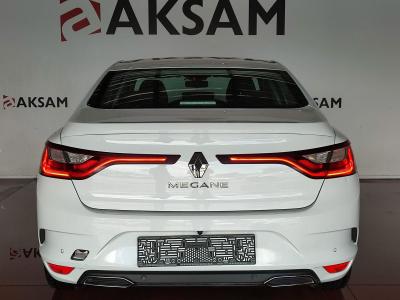 MEGANE SEDAN JOY 1.3 TCE EDC 140 FAZ2