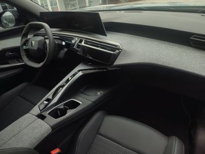 E-3008 ALLURE 157KW (YENI)
