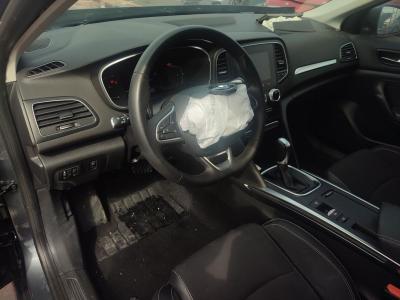 MEGANE SEDAN ICON 1.3 TCE EDC 140 FAZ2