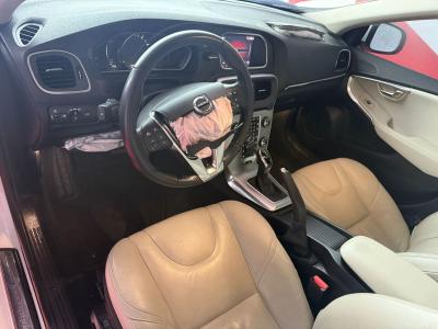 V40 1.5 T3 INSCRIPTION