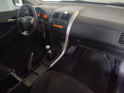 COROLLA SEDAN 1.33 COMFORT