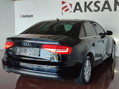 A4 SEDAN 2.0 TDI