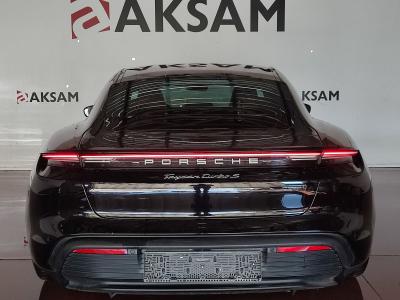TAYCAN 4S (571)