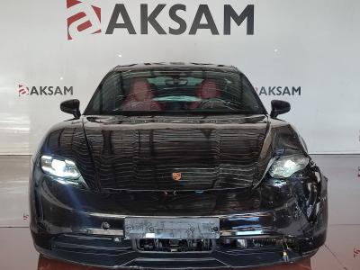 TAYCAN 4S (571)