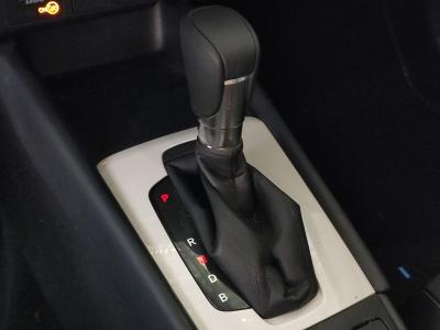 JAZZ 1.5 Hybrid Crosstar