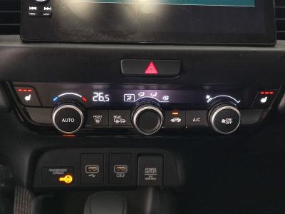 JAZZ 1.5 Hybrid Crosstar