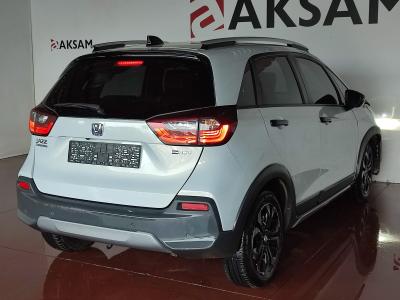 JAZZ 1.5 Hybrid Crosstar