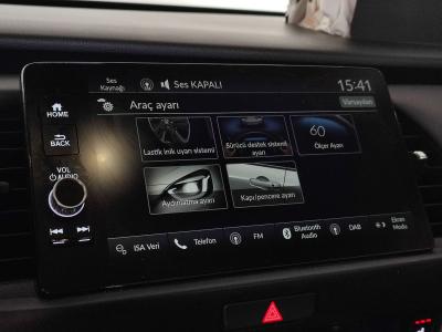JAZZ 1.5 Hybrid Crosstar