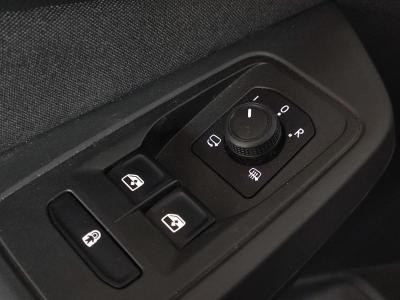 TOURNEO CONNECT KOMBI ACTIVE 2.0 (122) 7AT