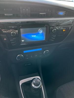 COROLLA 1.6 ADVANCE