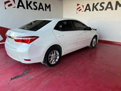 COROLLA 1.6 ADVANCE