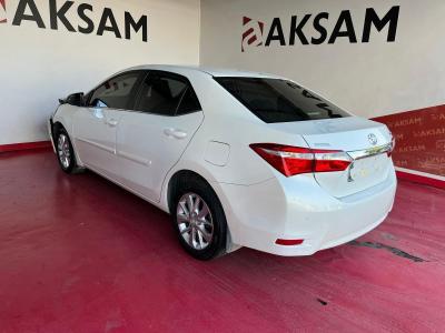 COROLLA 1.6 ADVANCE