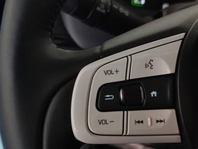 JAZZ 1.5 E:HEV HYBRID CROSSTAR AT