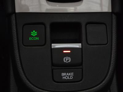 JAZZ 1.5 E:HEV HYBRID CROSSTAR AT