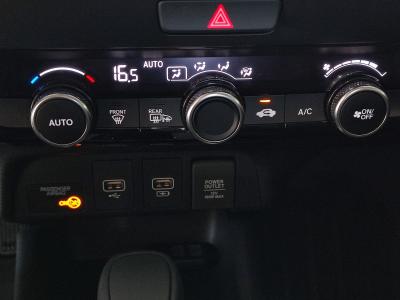 JAZZ 1.5 E:HEV HYBRID CROSSTAR AT
