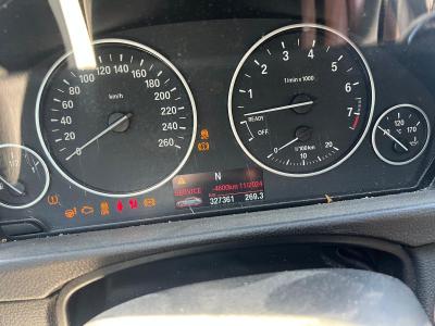 320i SEDAN 2.0