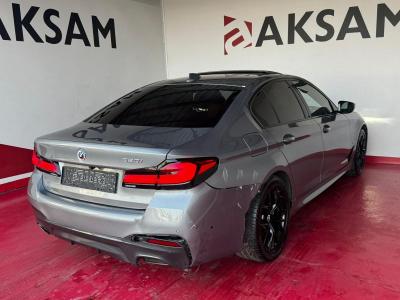 520i SEDAN LCI  50th Year M Edition