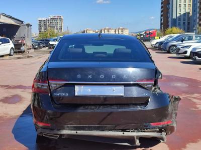 SUPERB 2.0 TSI 280 4x4 DSG L&K CRYSTAL