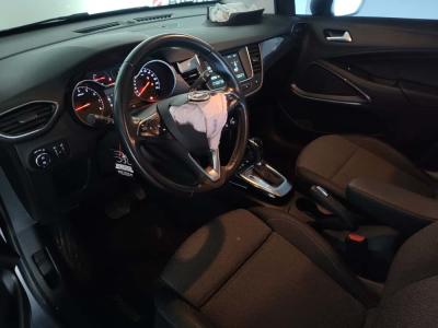 CROSSLAND 1.5 DIZEL AT6 120 EDITION