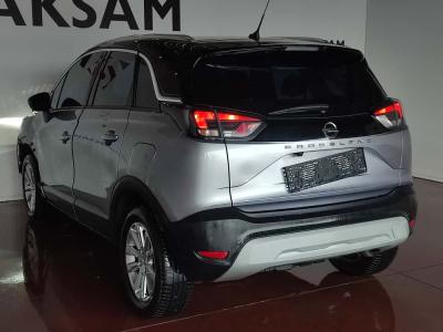 CROSSLAND 1.5 DIZEL AT6 120 EDITION