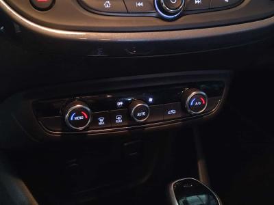 CROSSLAND 1.5 DIZEL AT6 120 EDITION