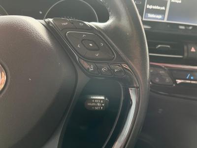 C-HR 1.8 HYBRID FLAME E-CVT