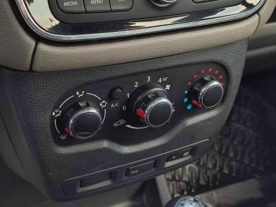 LODGY LAUREATE 1.5 DCI 90 7 KI