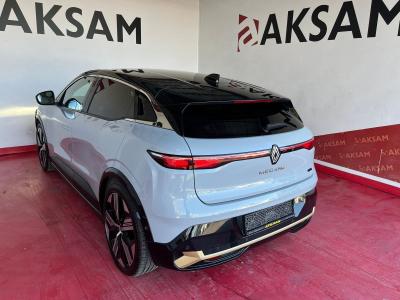 MEGANE E-TECH ICONIC EV60 220
