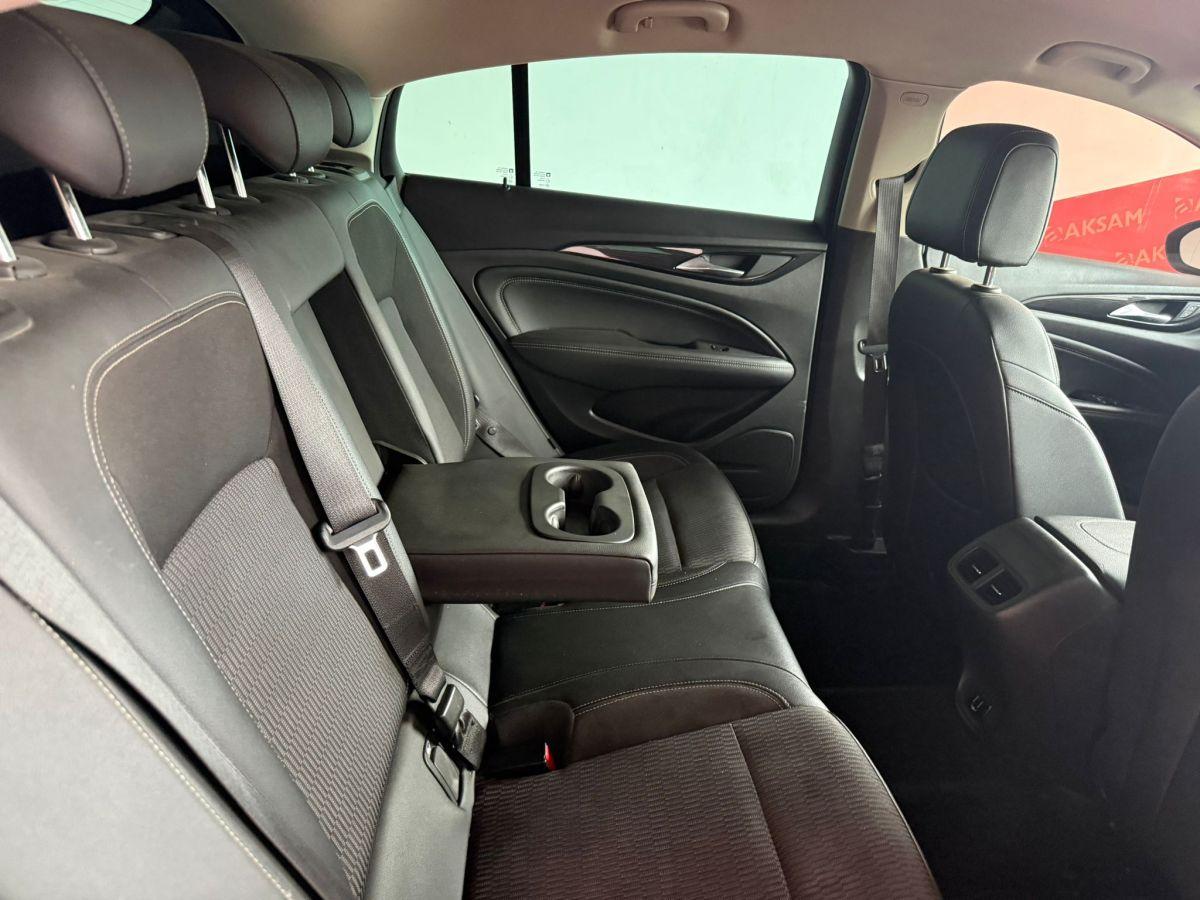 INSIGNIA GRAND SPORT 1.6 D 136 AT6 EXCELLENCE